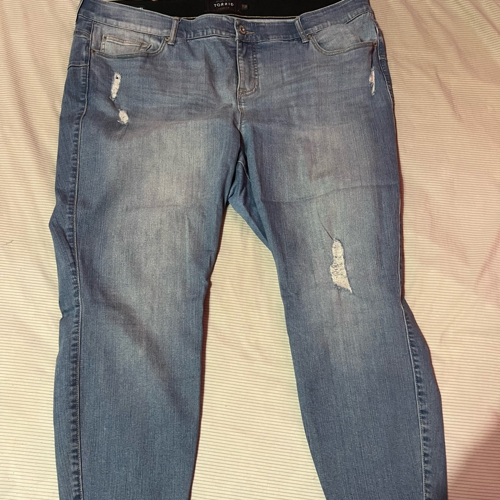 Bombshell skinny jeans short length